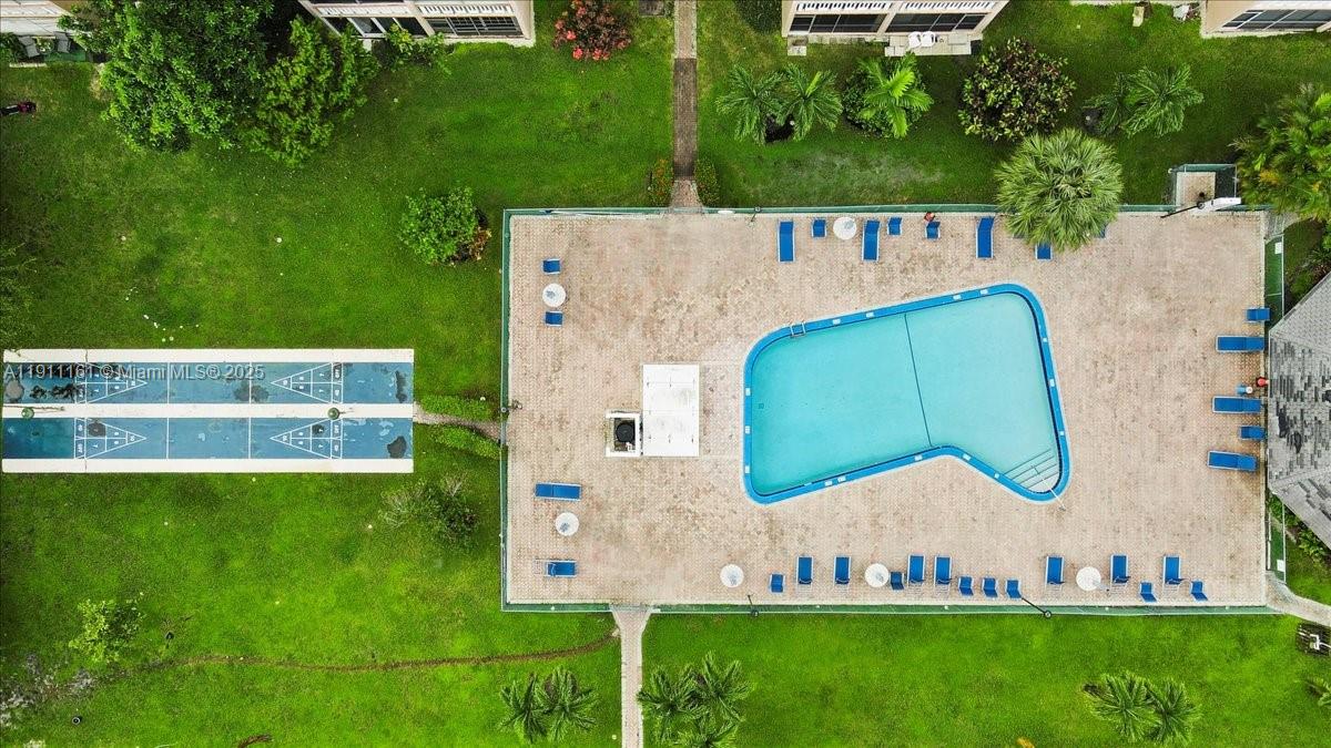 MEADOWBROOK TOWERS CONDO - Residential