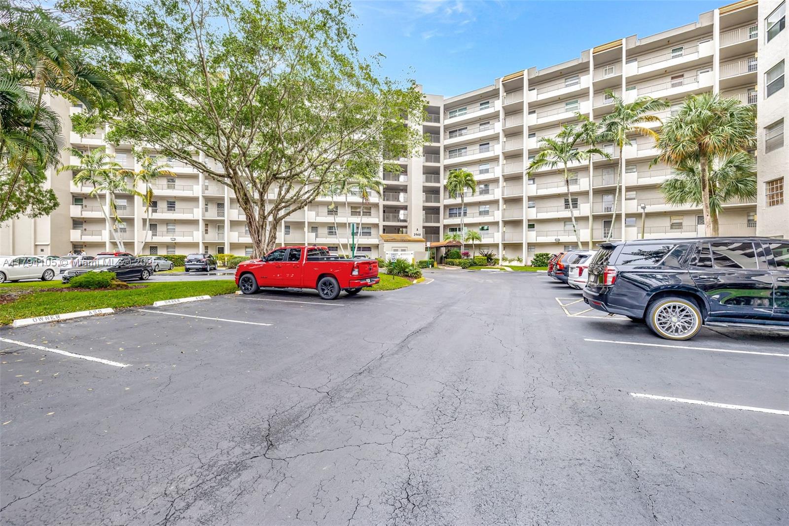 3940 Inverrary Blvd 504-A