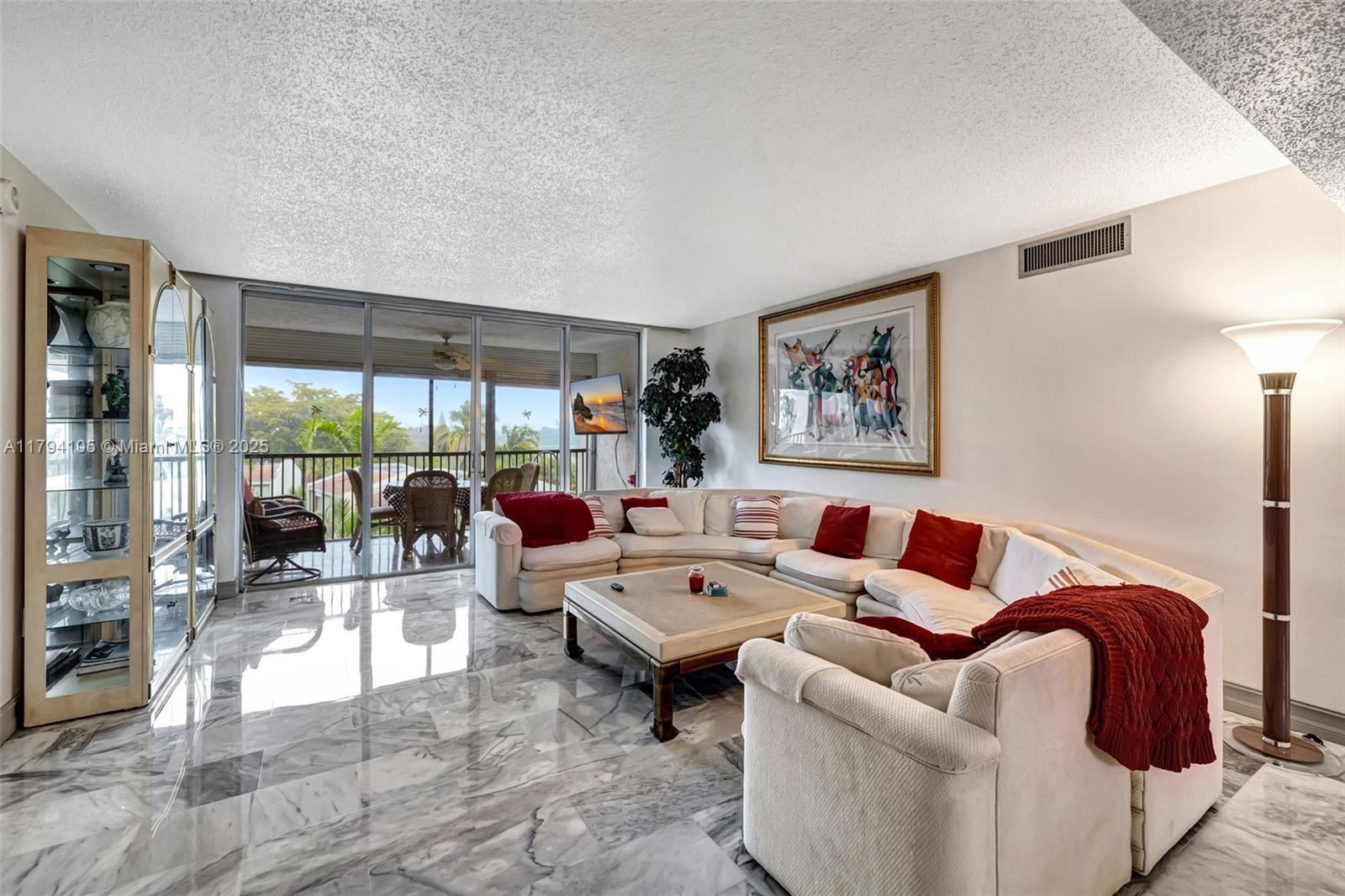 3940 Inverrary Blvd 504-A