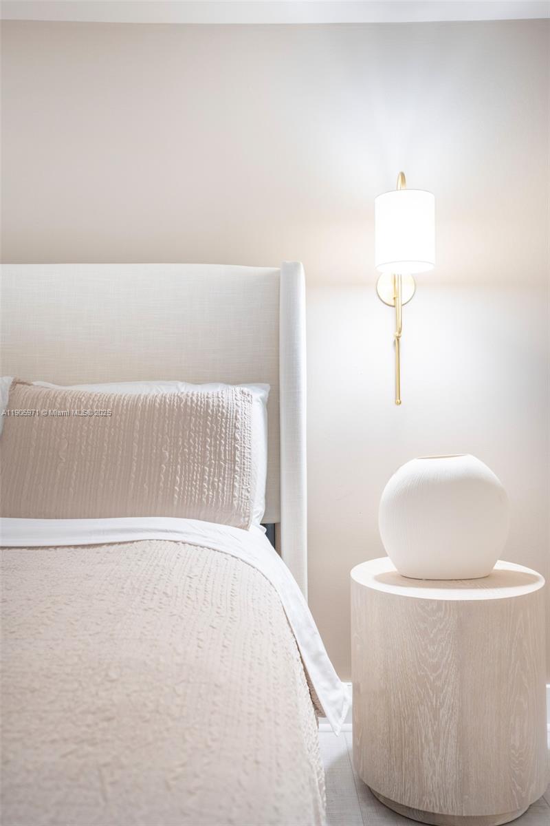 RONEY PALACE CONDO - Residential Lease