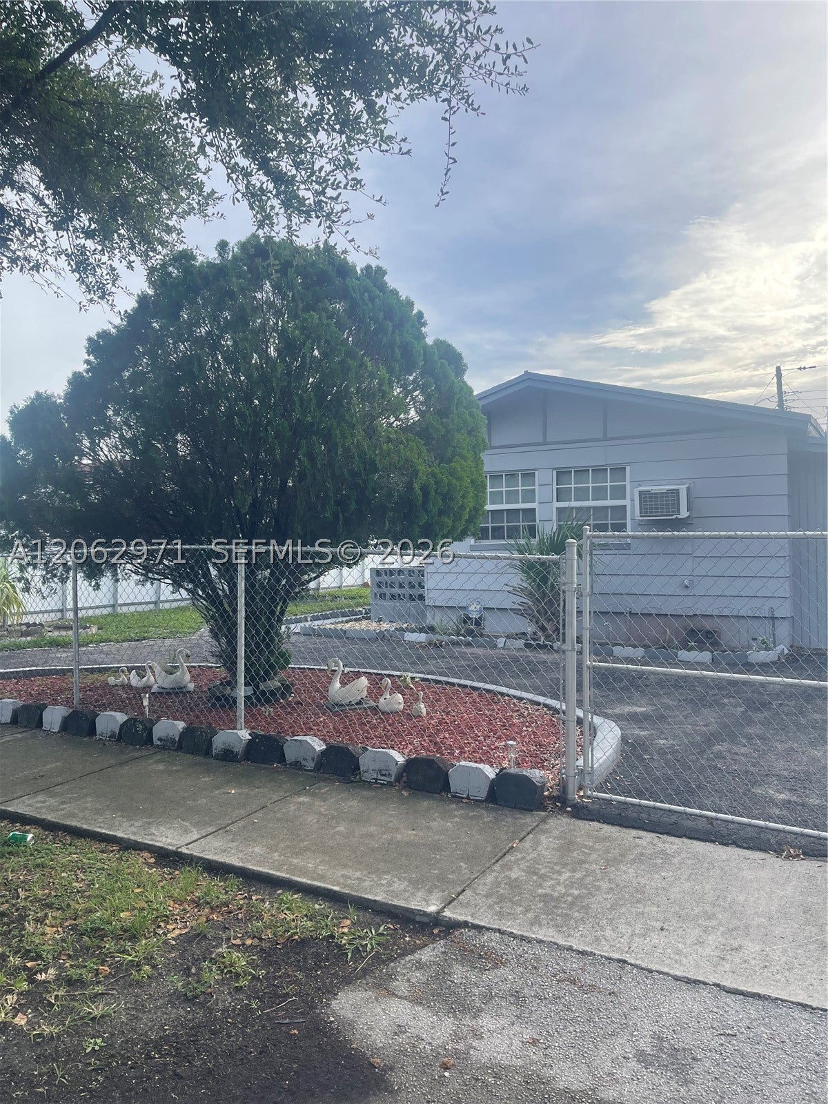 2311 NW 27th Ter