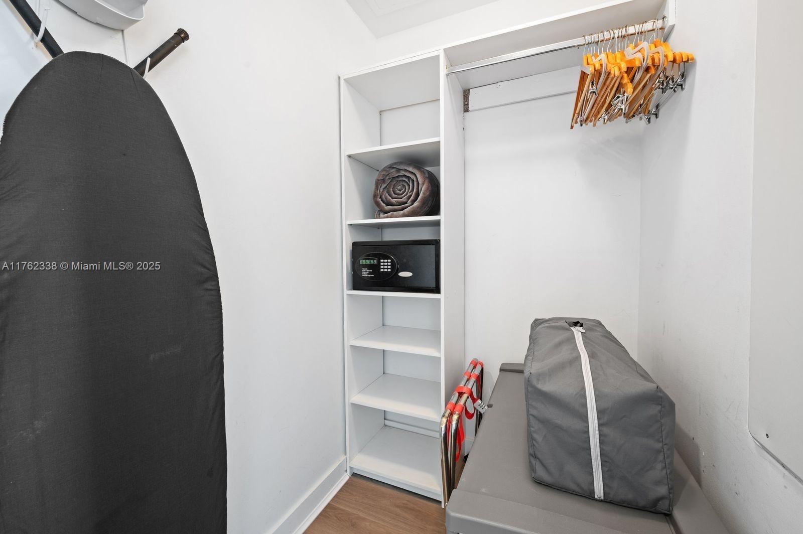 BEACHWALK CONDOMINIUM - Residential