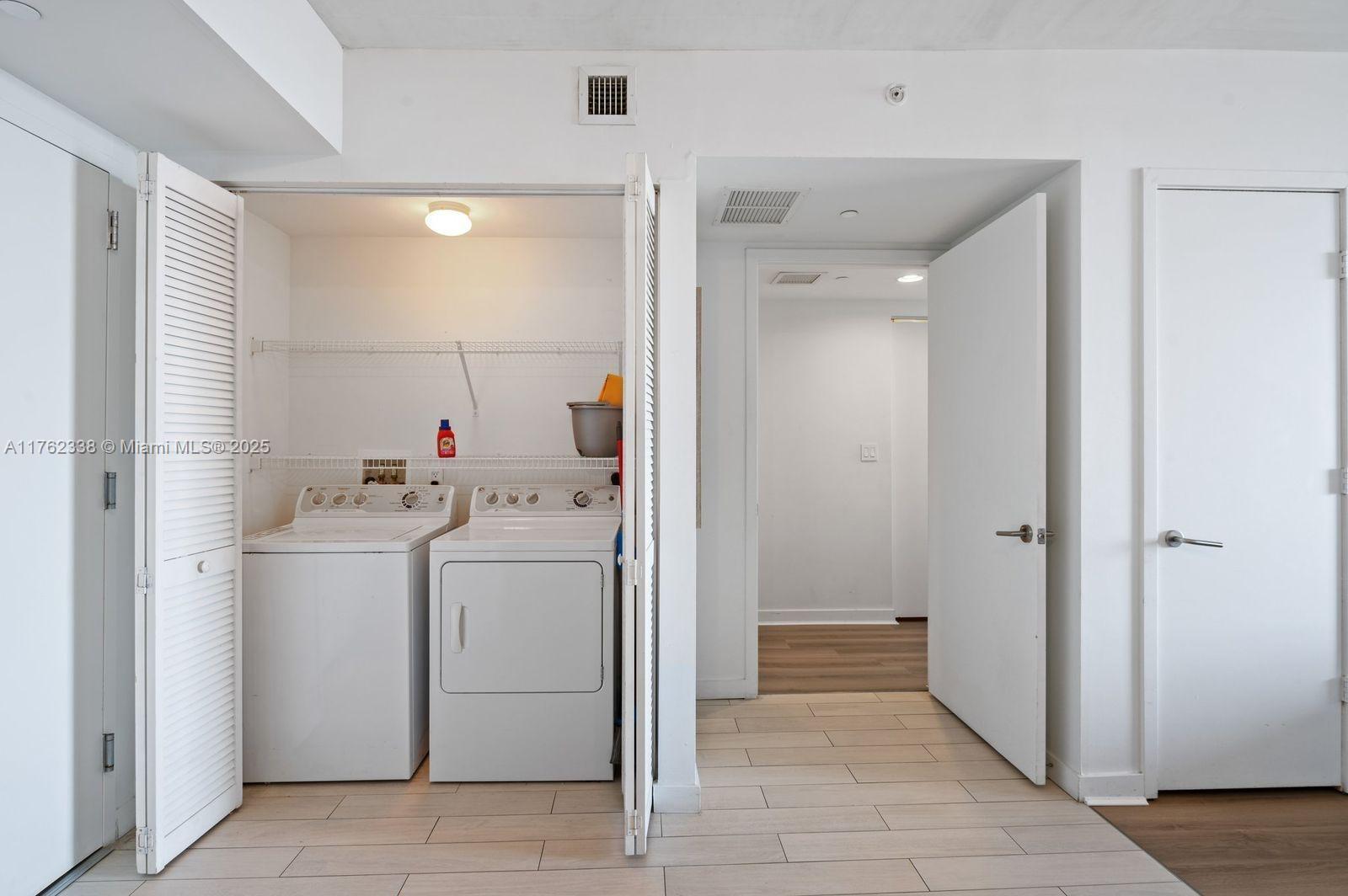 BEACHWALK CONDOMINIUM - Residential