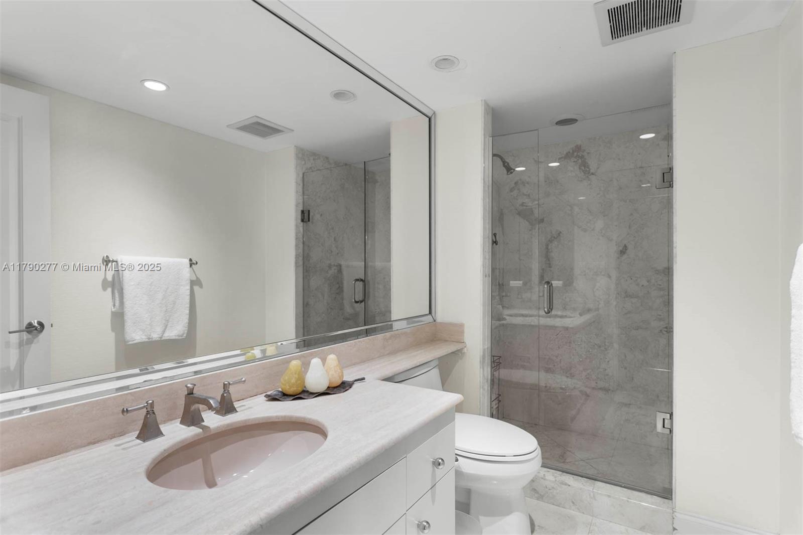 TURNBERRY ISLE SOUTH COND - Residential Lease