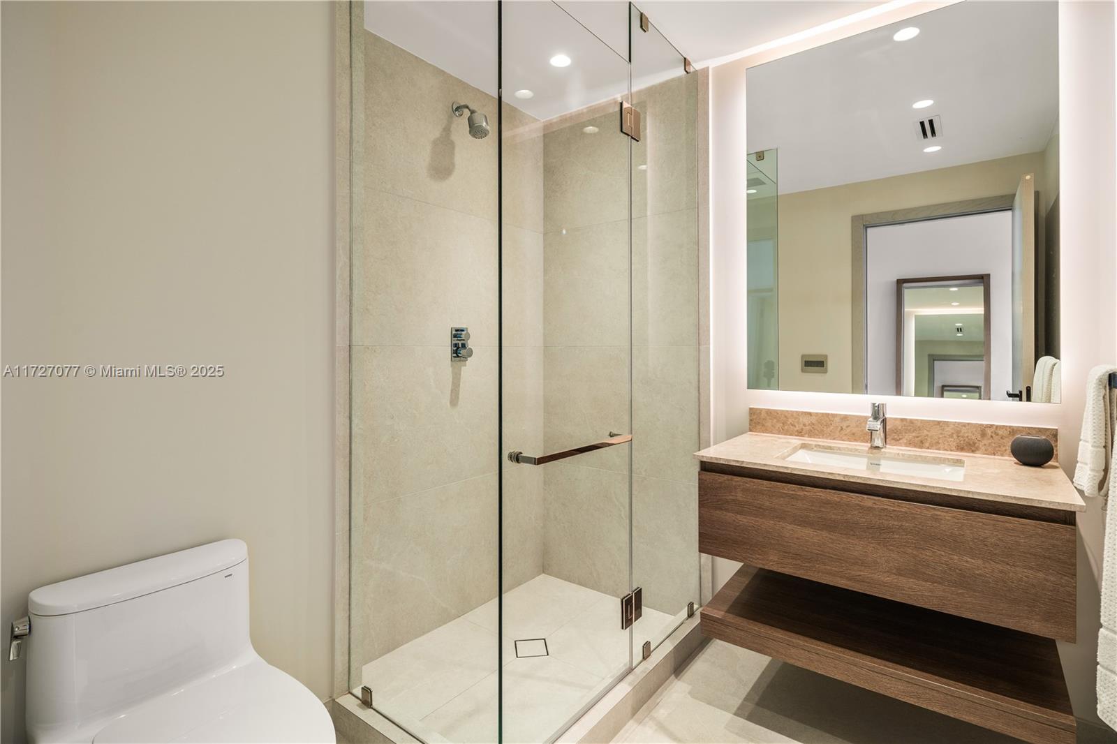 OCEANA KEY BISCAYNE CONDO - Residential