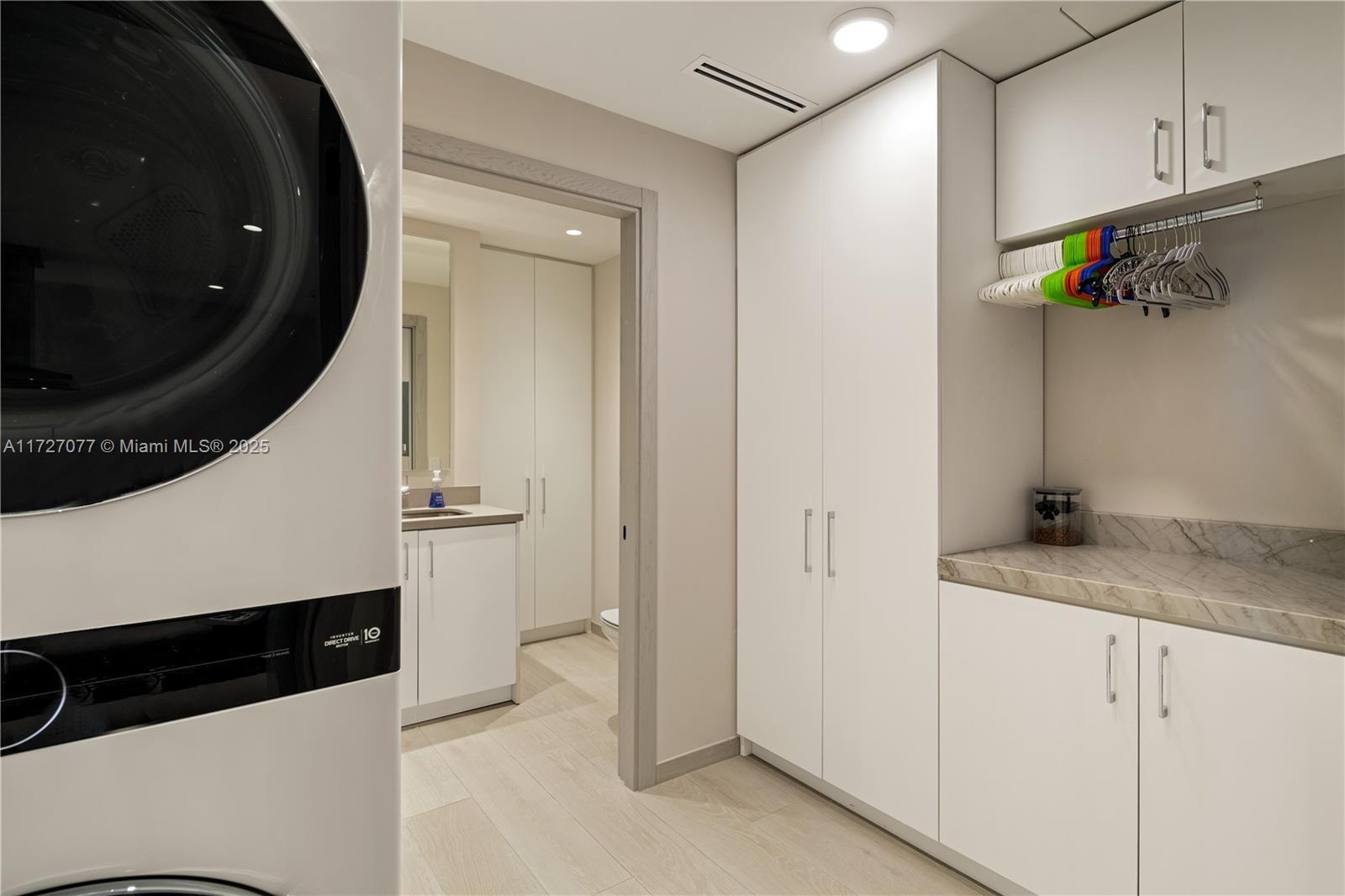 OCEANA KEY BISCAYNE CONDO - Residential