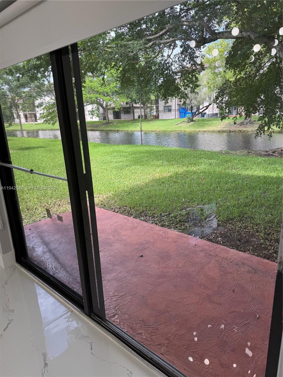 VILLAS DE VENEZIA CONDO - Residential Lease