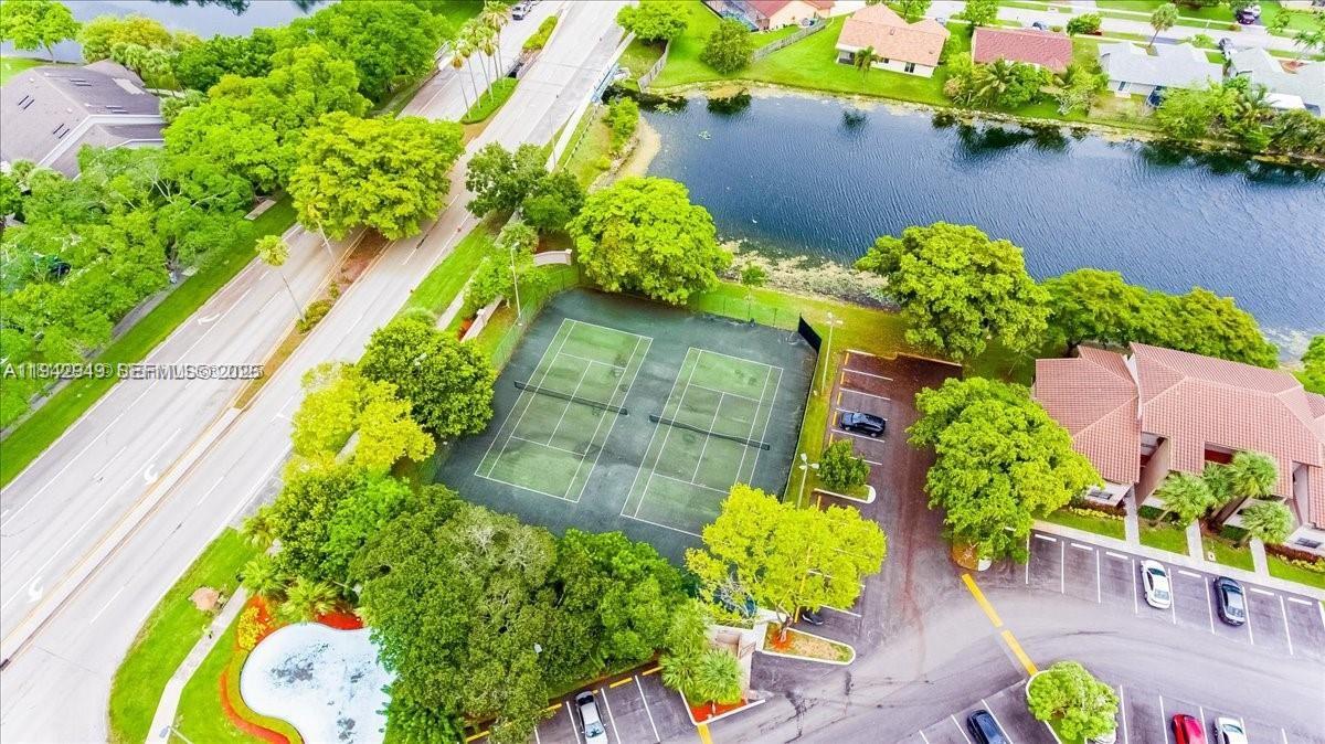 VILLAS DE VENEZIA CONDO - Residential Lease