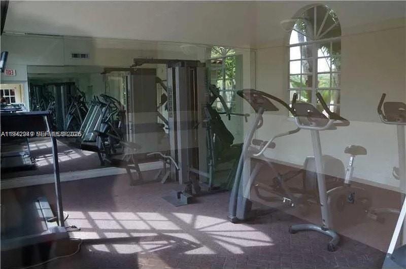 VILLAS DE VENEZIA CONDO - Residential Lease