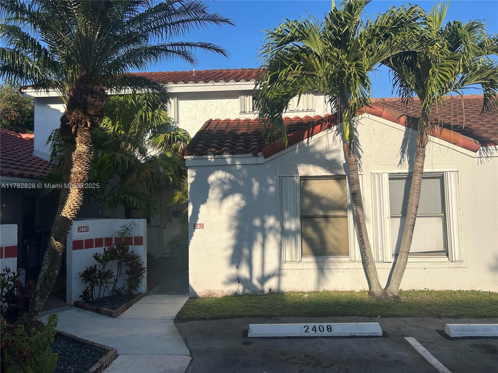 Property for Sale at 2412 San Remo Cir, Homestead, Miami-Dade County, Florida - Bedrooms: 2 
Bathrooms: 2  - $275,000