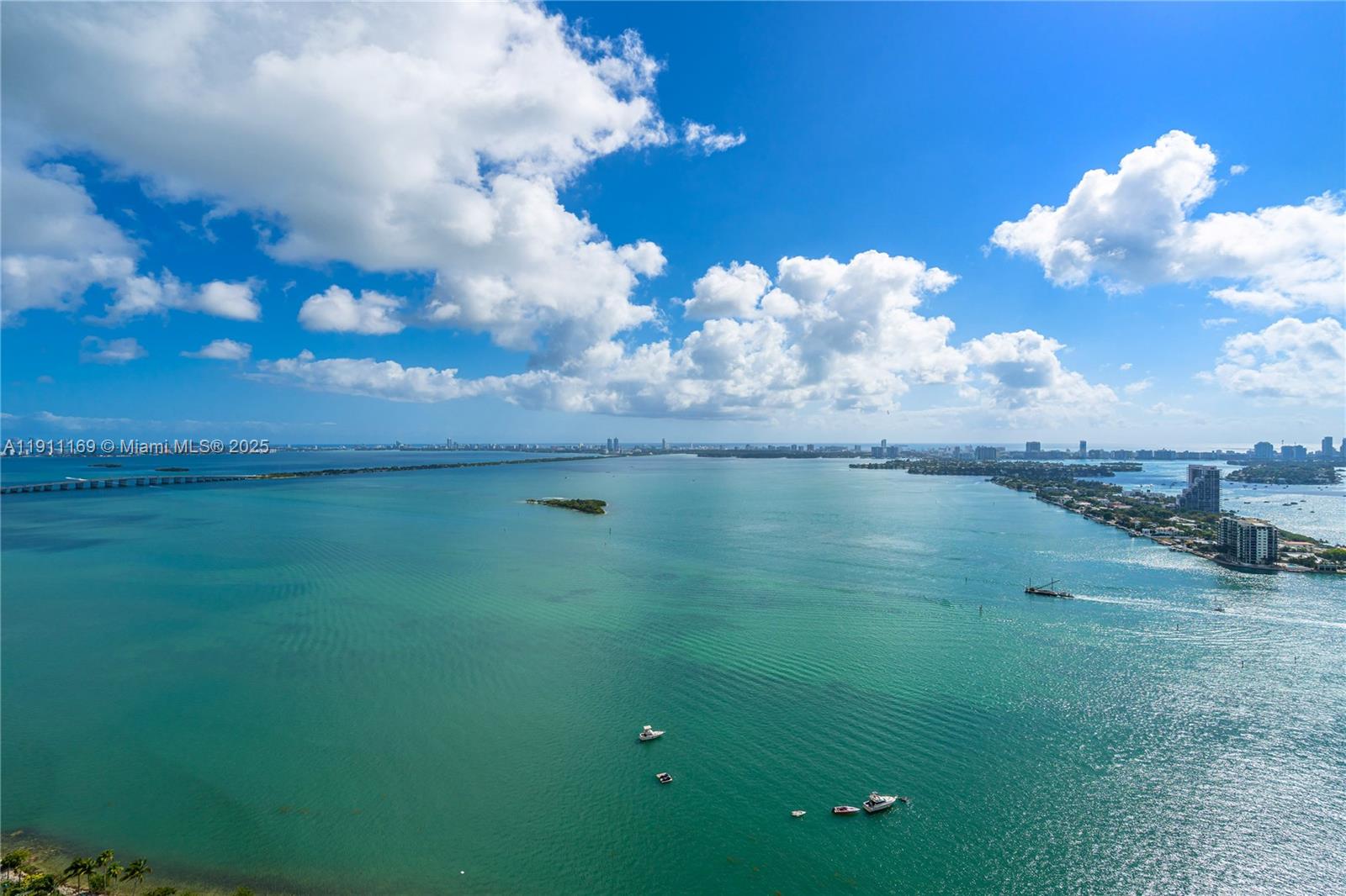 ARIA ON THE BAY CONDO - Residential