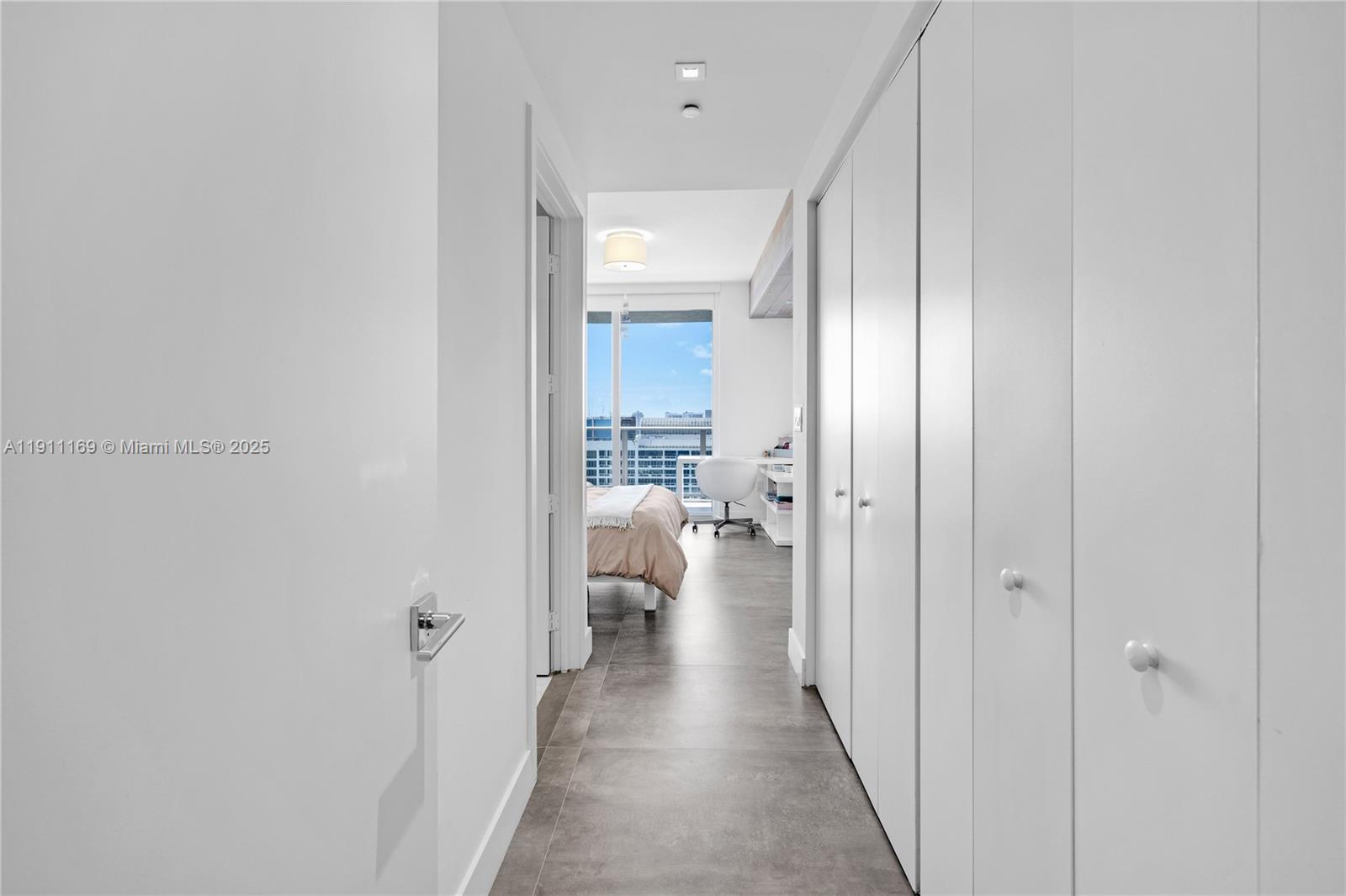 ARIA ON THE BAY CONDO - Residential