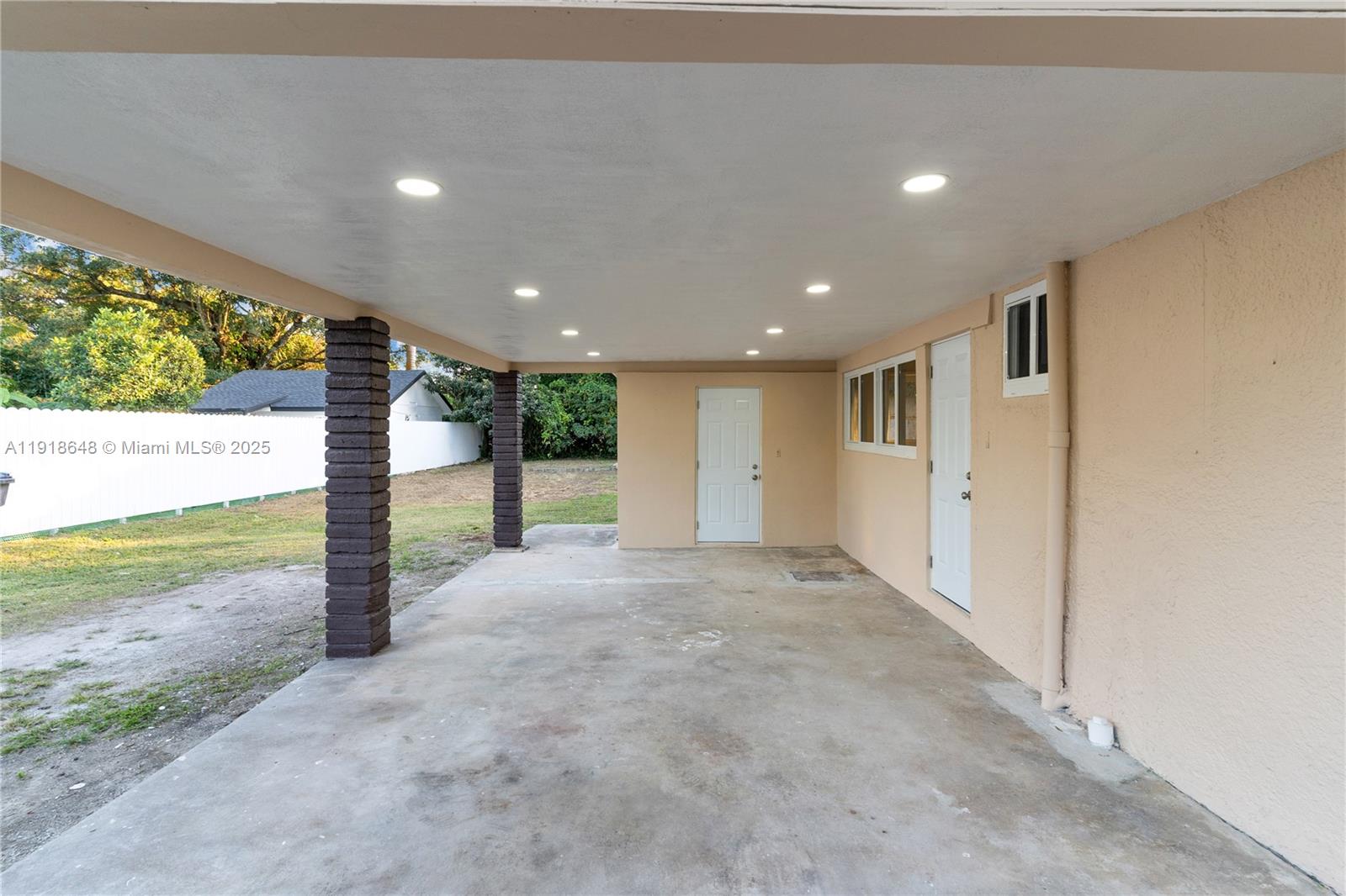 TOWN OF FLORIDA CITY - Residential