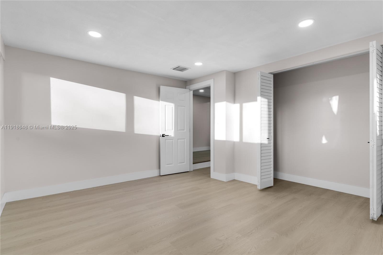 TOWN OF FLORIDA CITY - Residential