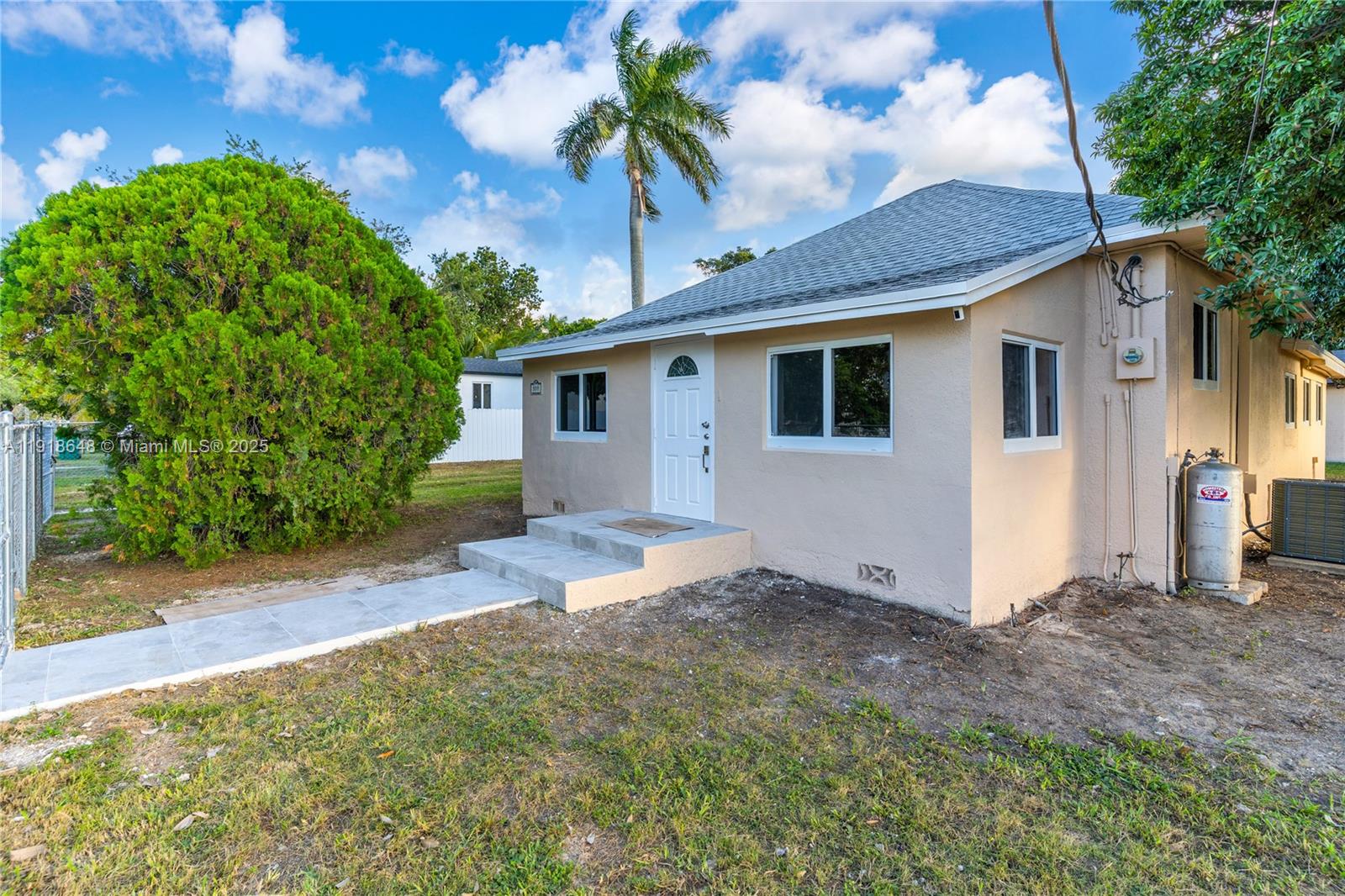 TOWN OF FLORIDA CITY - Residential