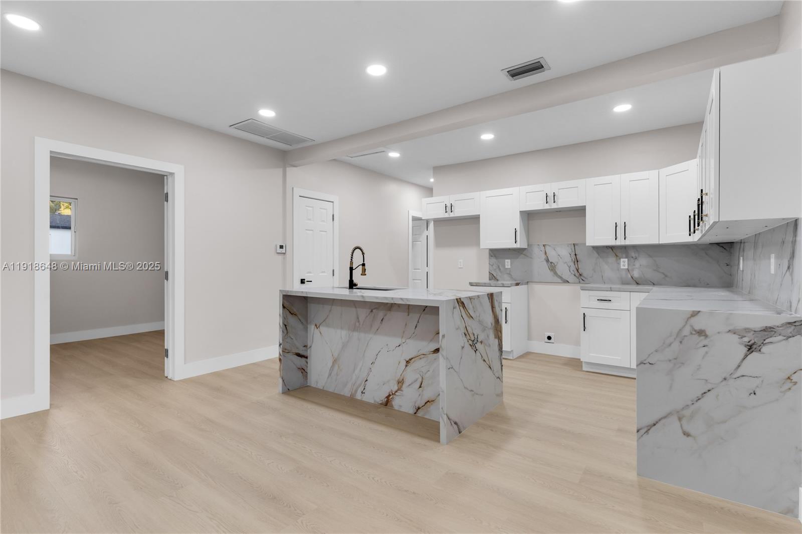 TOWN OF FLORIDA CITY - Residential