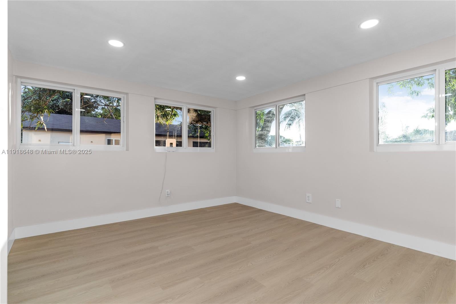 TOWN OF FLORIDA CITY - Residential