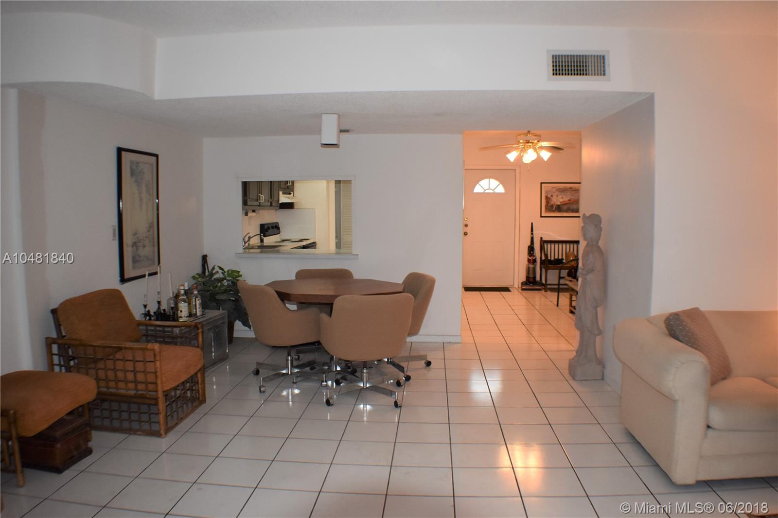 NORTHGATE TOWNHOUSE CONDO - Residential