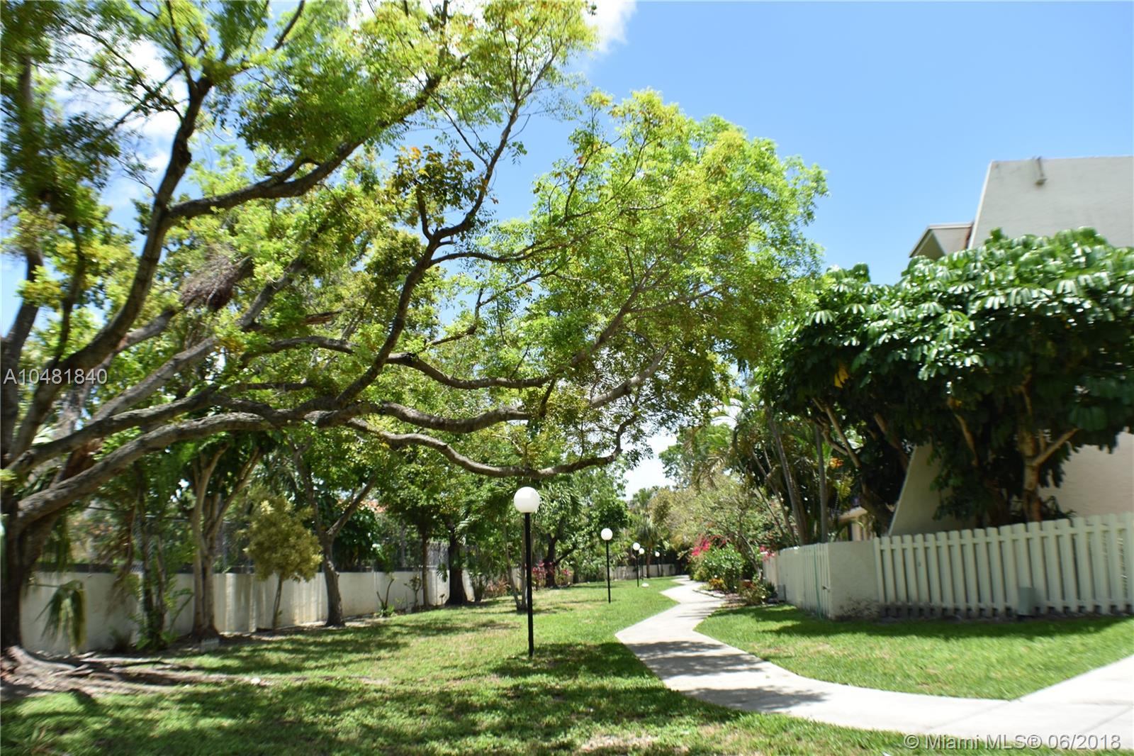 NORTHGATE TOWNHOUSE CONDO - Residential