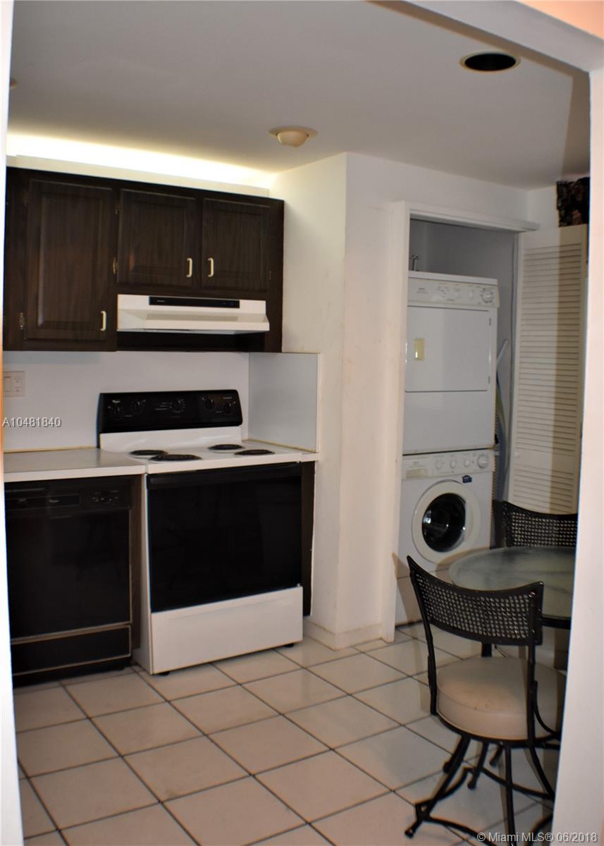 NORTHGATE TOWNHOUSE CONDO - Residential