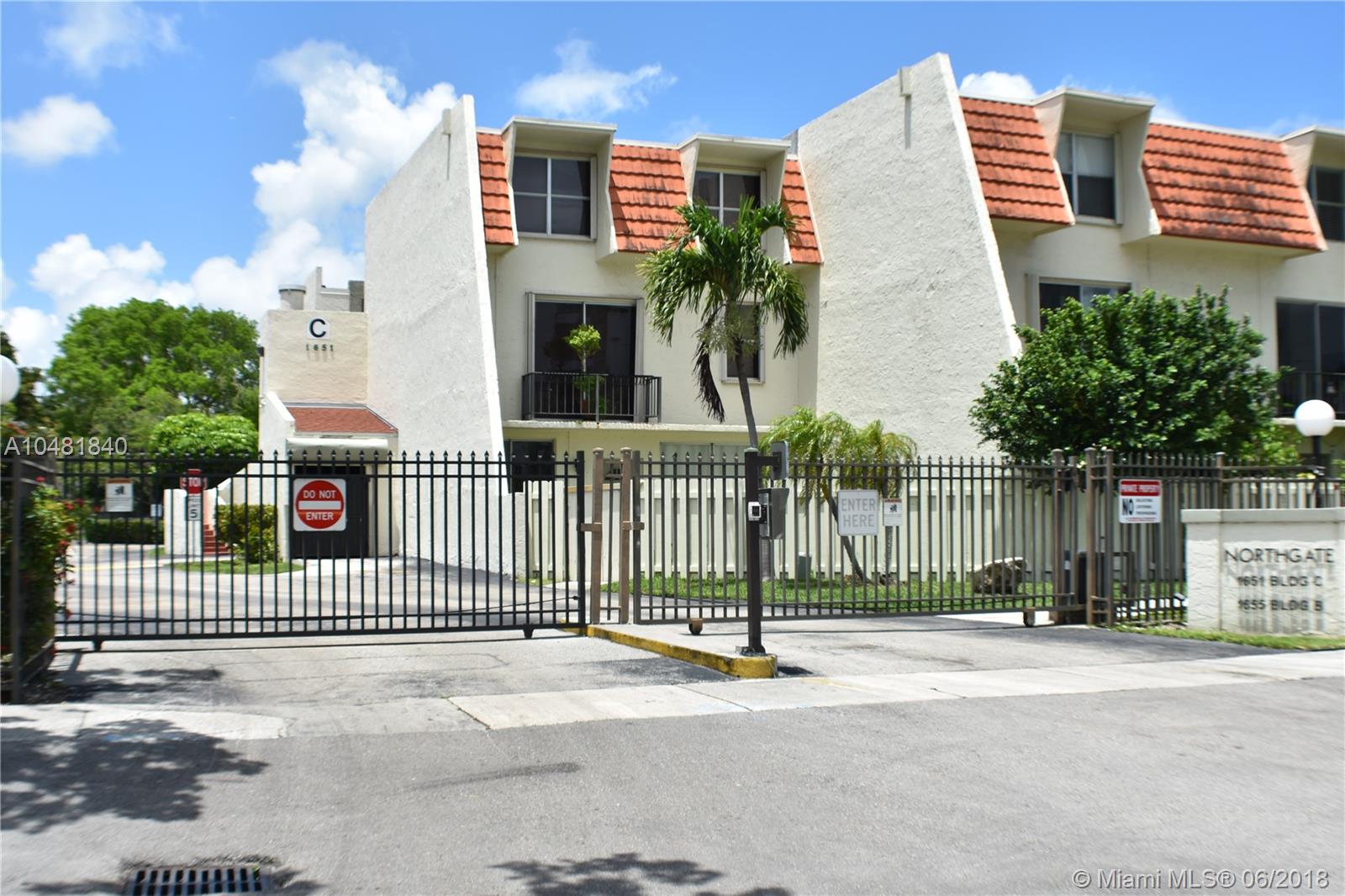 NORTHGATE TOWNHOUSE CONDO - Residential