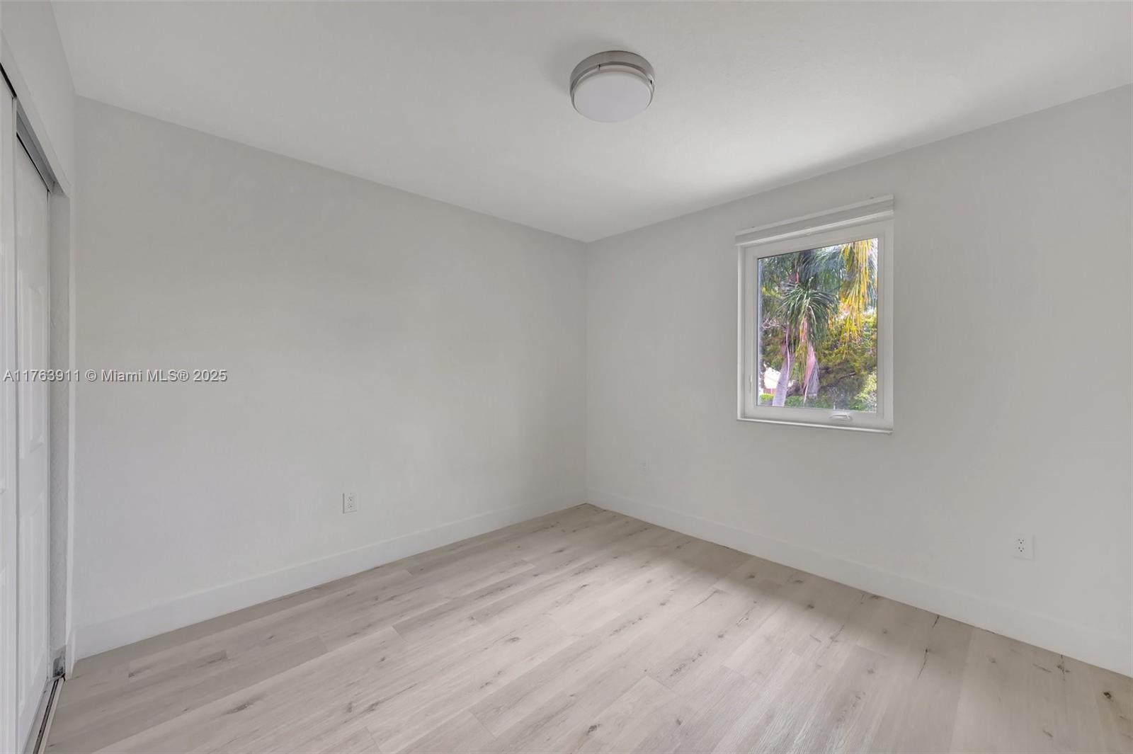 VILLAS OF OLD CUTLER - Residential Lease