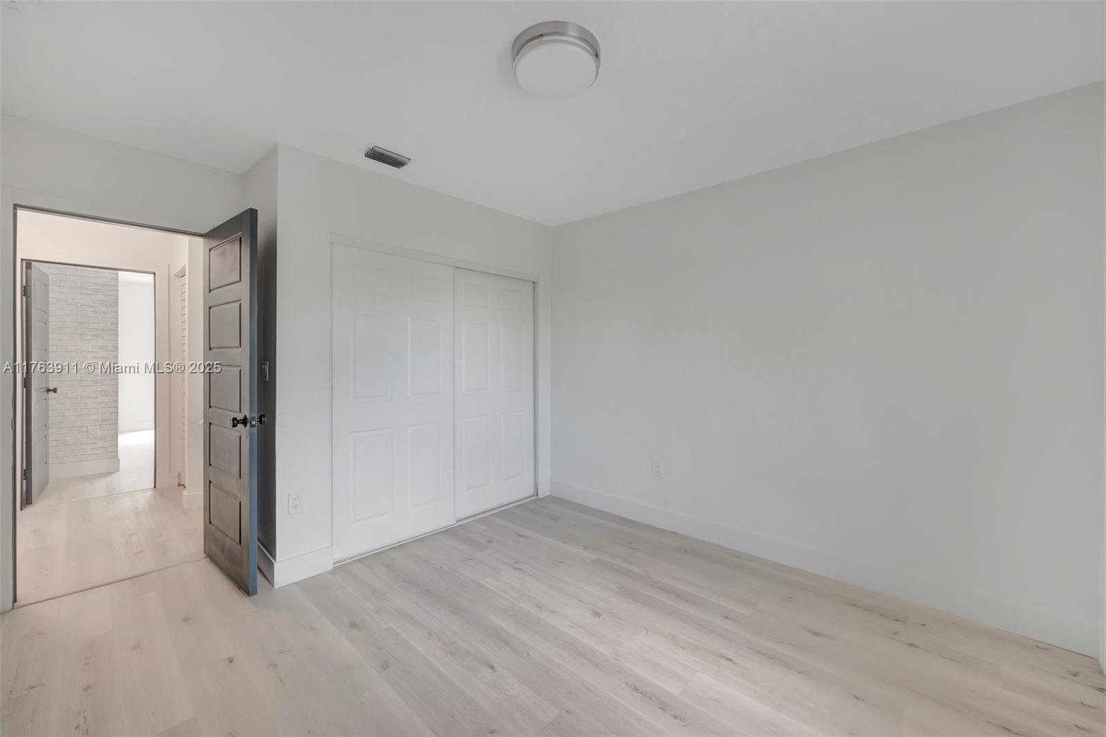 VILLAS OF OLD CUTLER - Residential Lease