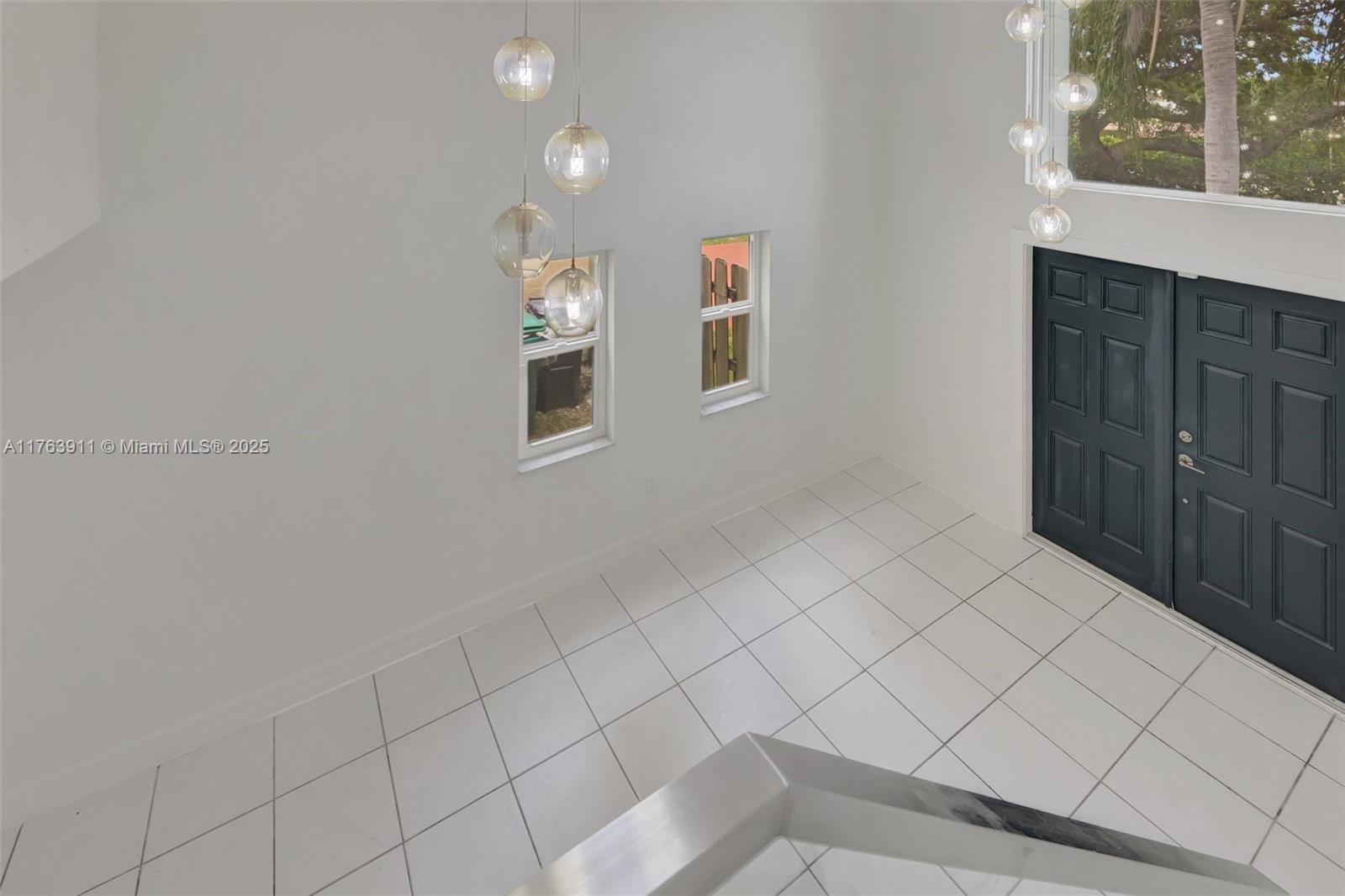 VILLAS OF OLD CUTLER - Residential Lease