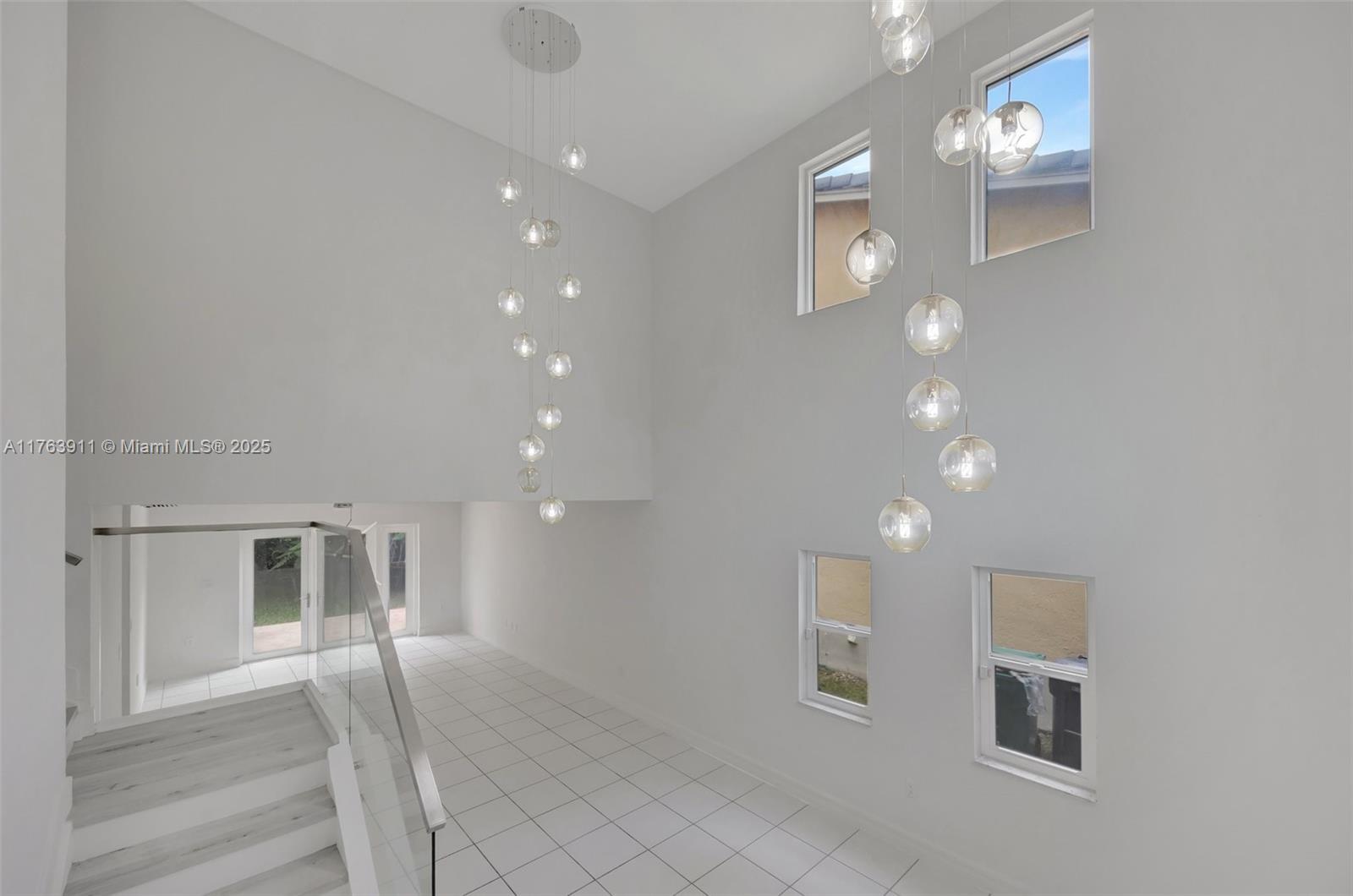 VILLAS OF OLD CUTLER - Residential Lease