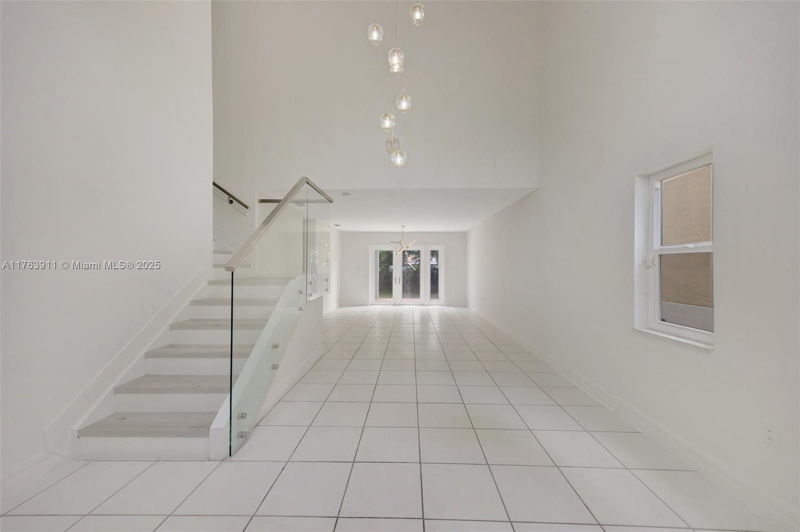 VILLAS OF OLD CUTLER - Residential Lease