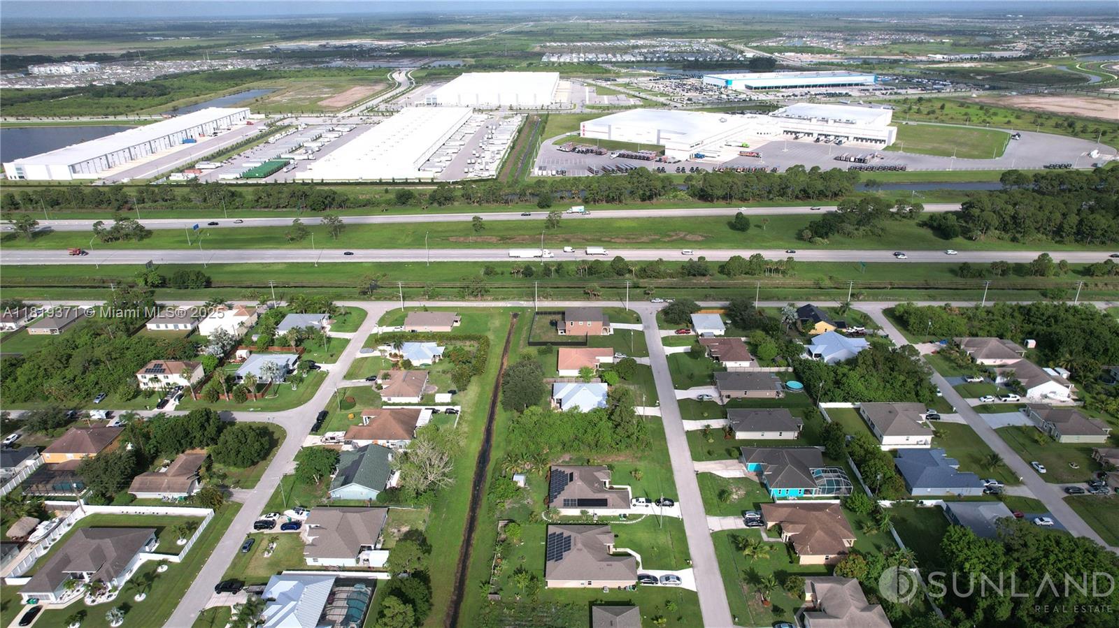 PORT ST LUCIE SECTION 33 - Land