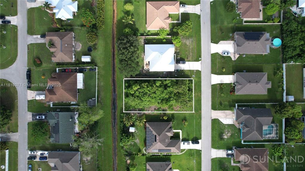 Photo of 1574 Hackensack Ave, Port St Lucie, FL 34953 (MLS # A11819371)