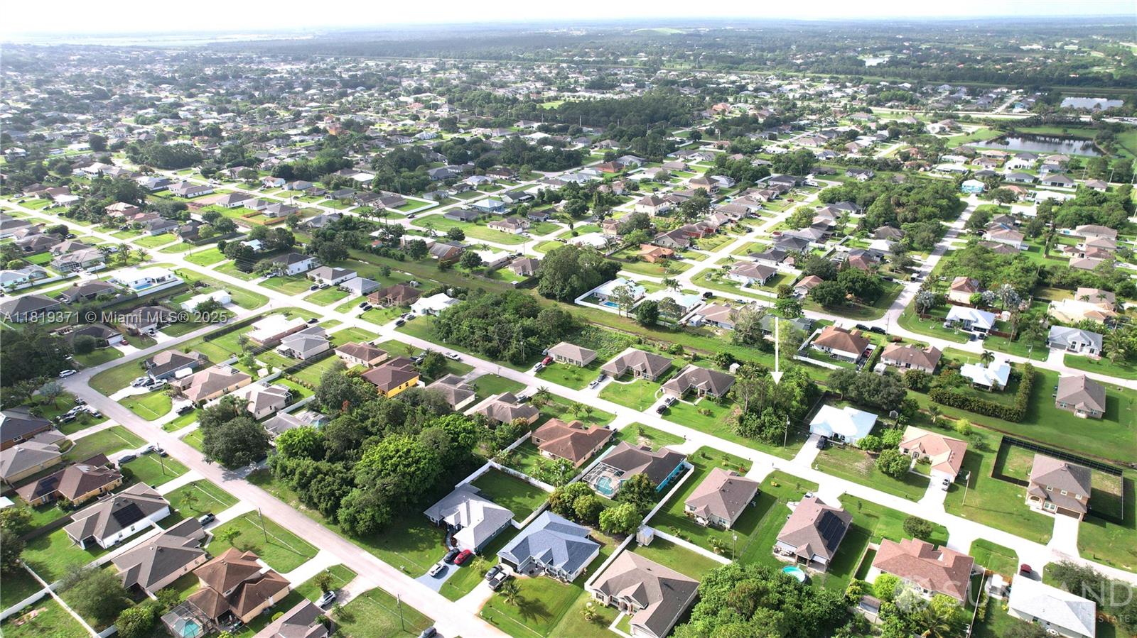PORT ST LUCIE SECTION 33 - Land