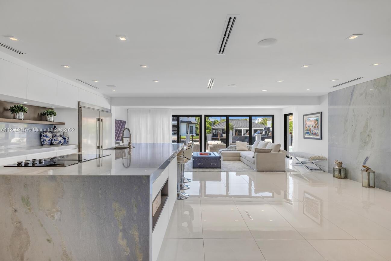 EASTERN SHORES 1ST ADDN - Residential