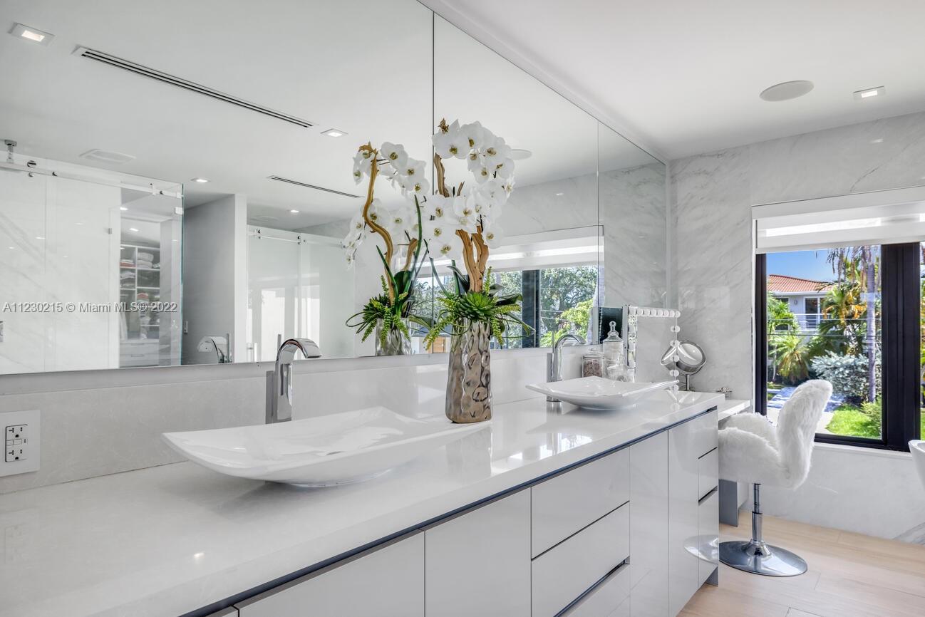 EASTERN SHORES 1ST ADDN - Residential