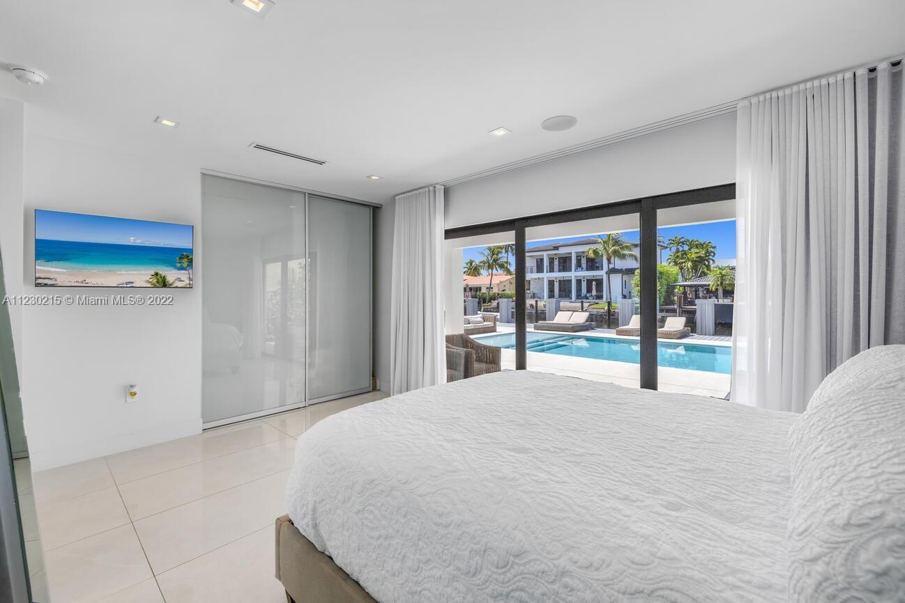 EASTERN SHORES 1ST ADDN - Residential