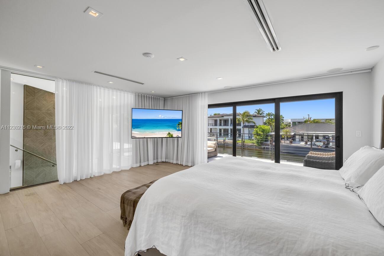 EASTERN SHORES 1ST ADDN - Residential