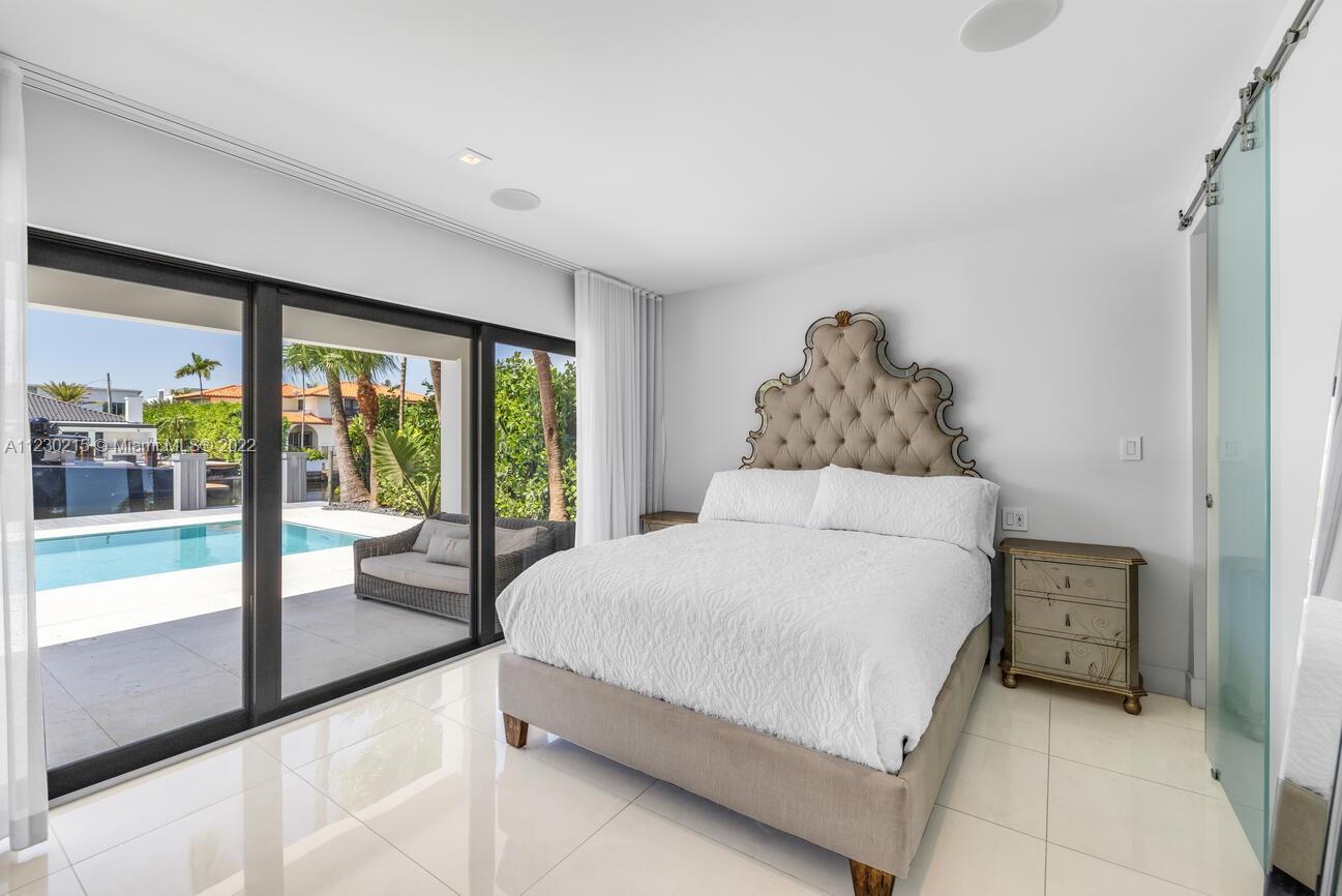 EASTERN SHORES 1ST ADDN - Residential