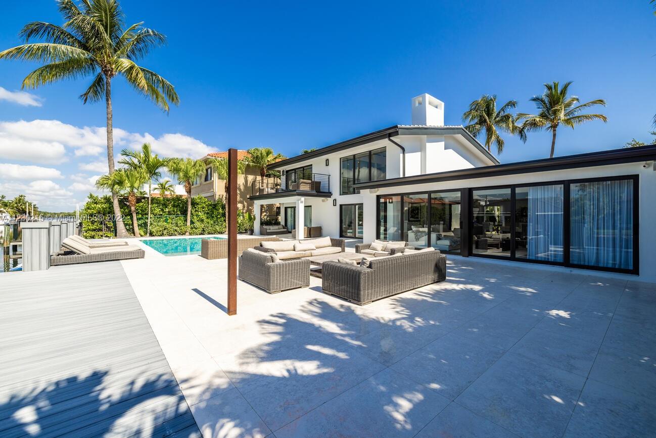 EASTERN SHORES 1ST ADDN - Residential