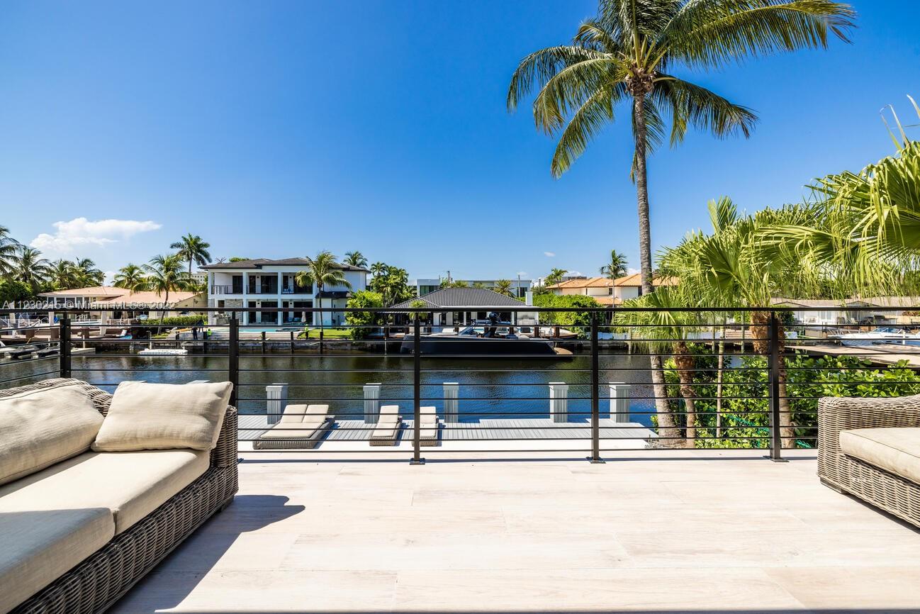 EASTERN SHORES 1ST ADDN - Residential