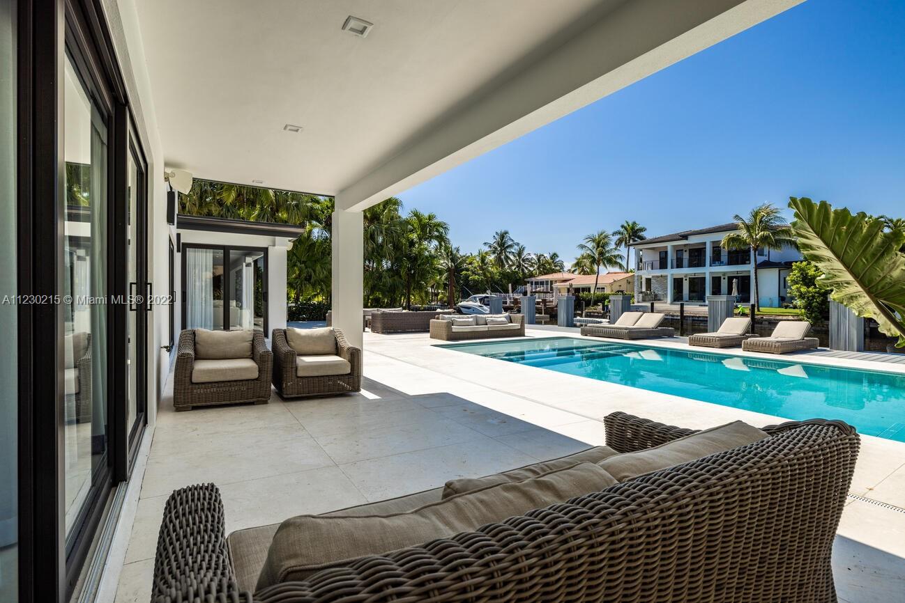 EASTERN SHORES 1ST ADDN - Residential