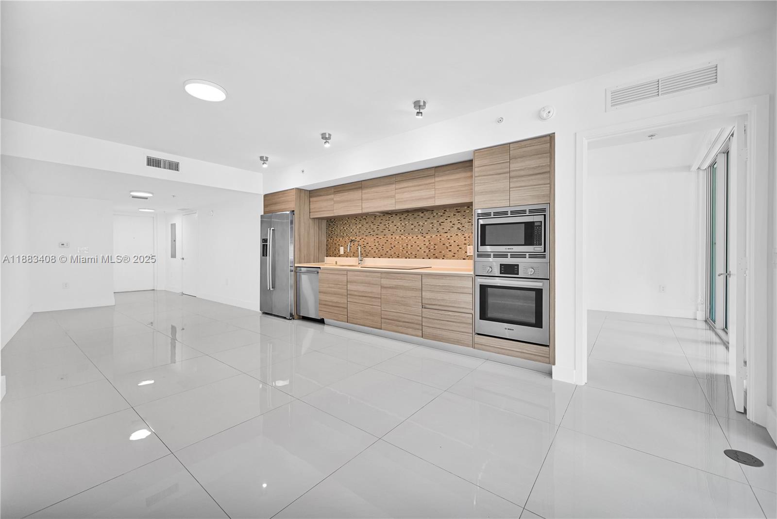 AMD PL OF 2ND OCEAN FRONT - Residential Lease