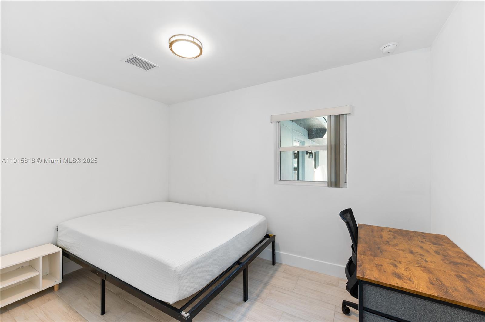 DE CARLO MANOR - Residential