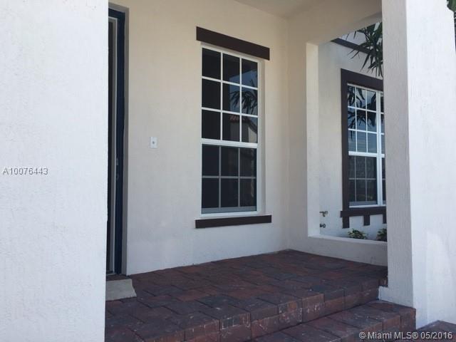 KENDALL SQUARE - Residential Lease