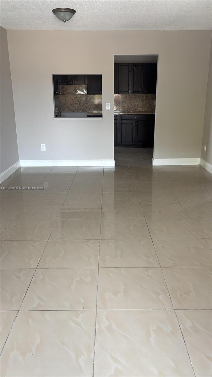 TROPICAL TERRACE CONDO - Residential Lease