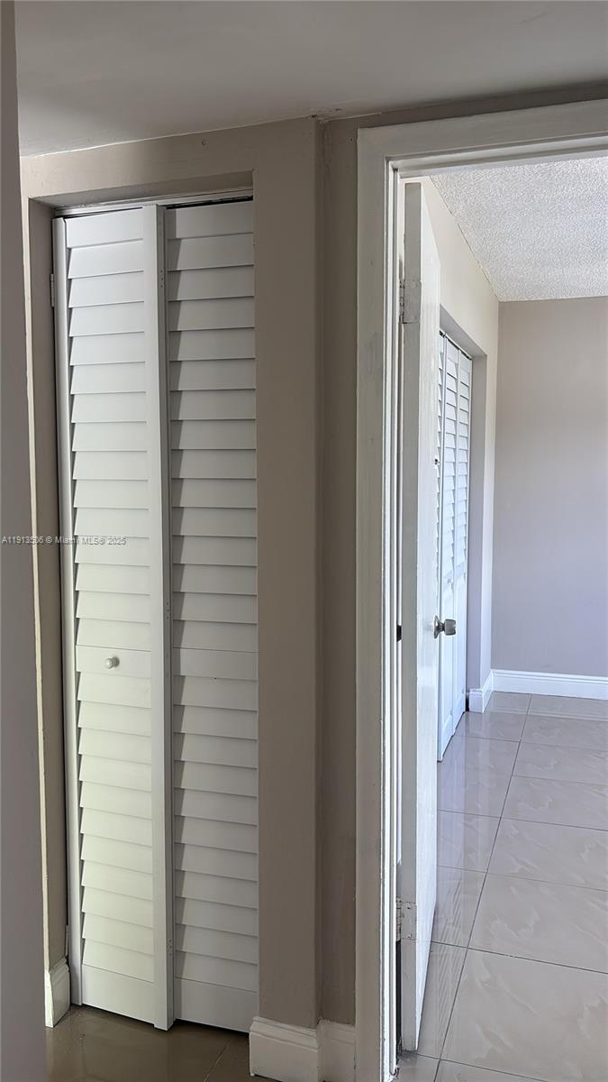 TROPICAL TERRACE CONDO - Residential Lease