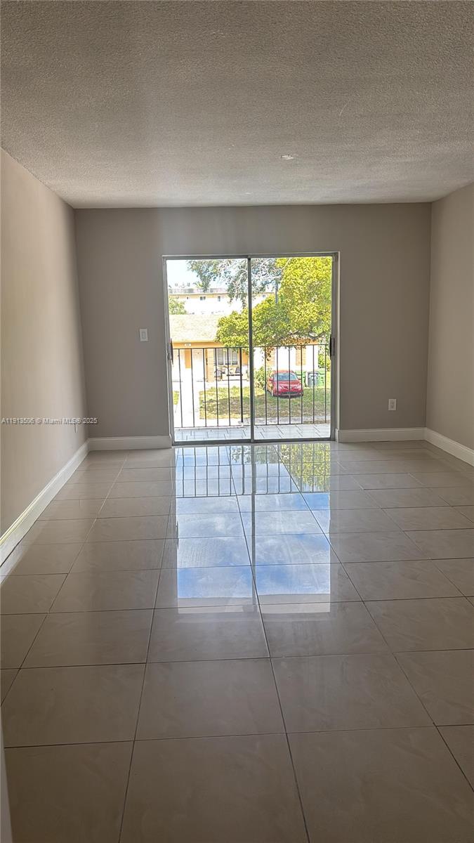 TROPICAL TERRACE CONDO - Residential Lease