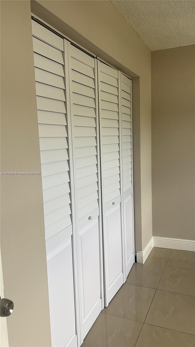 TROPICAL TERRACE CONDO - Residential Lease