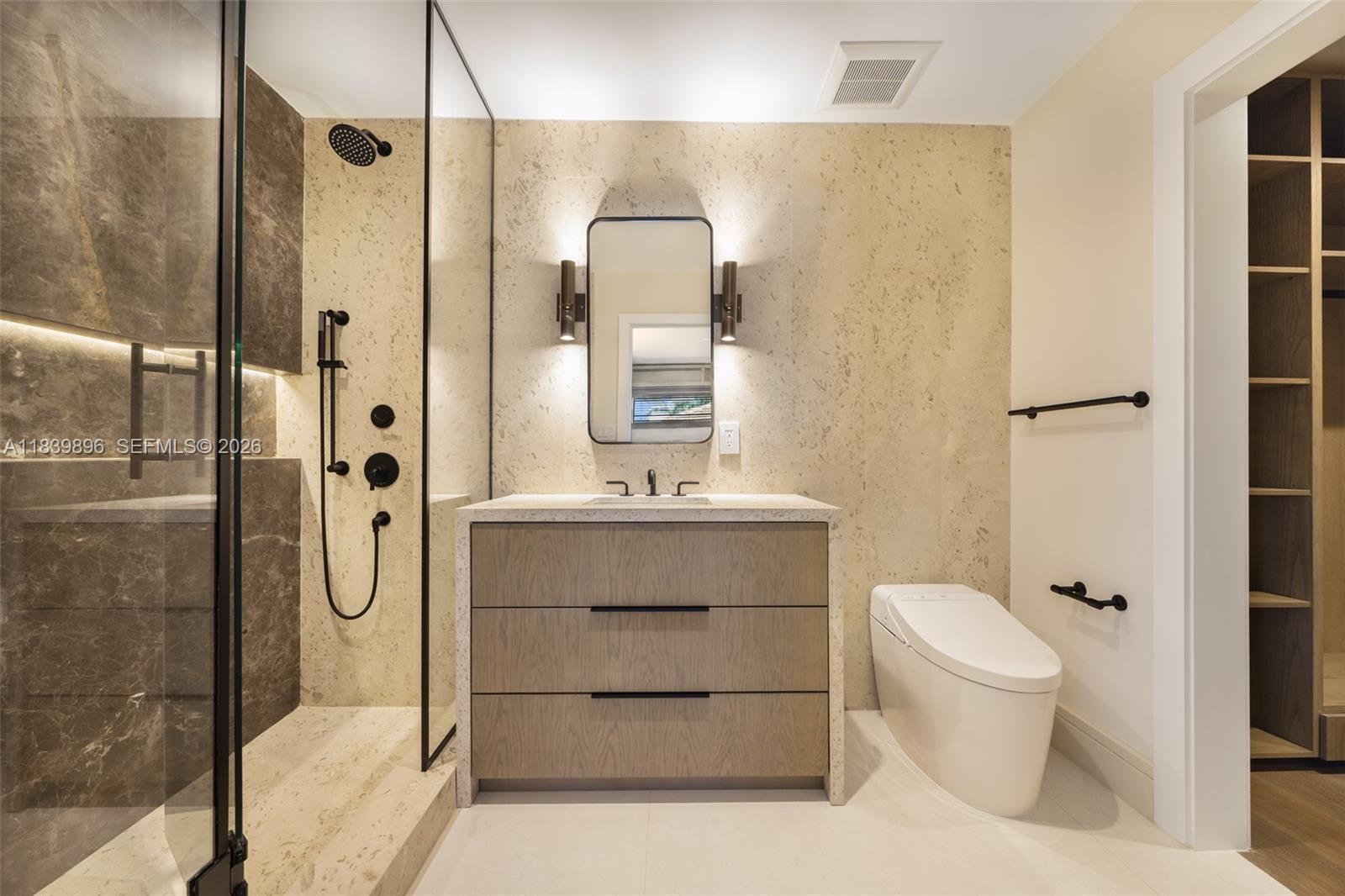 GOLDEN ISLES SEC D REPLAT - Residential