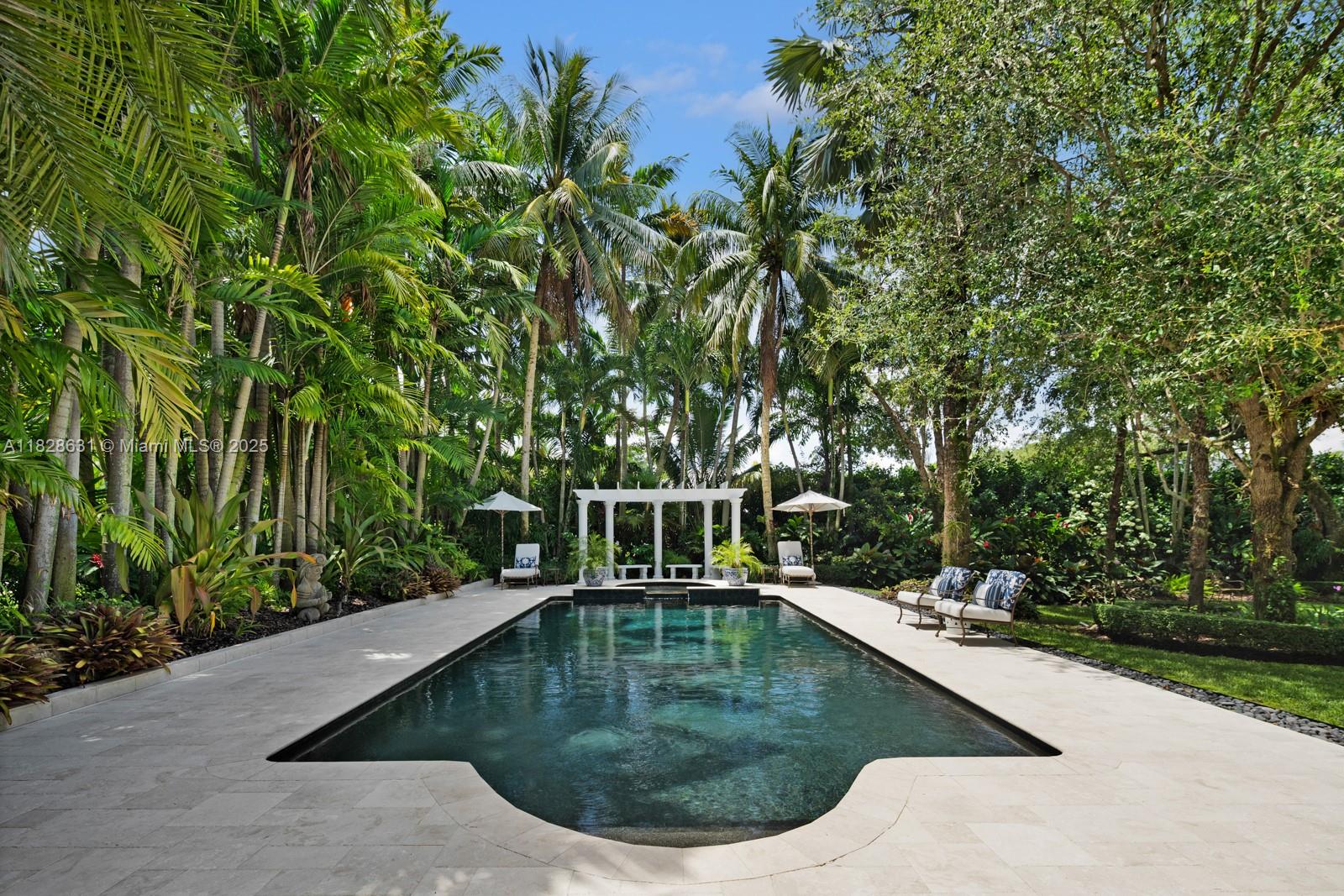 KINGS COVE - Residential